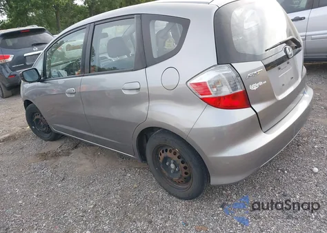 2010 Honda Fit z USA, uszkodzony, nr VIN JHMGE8H24AC006452